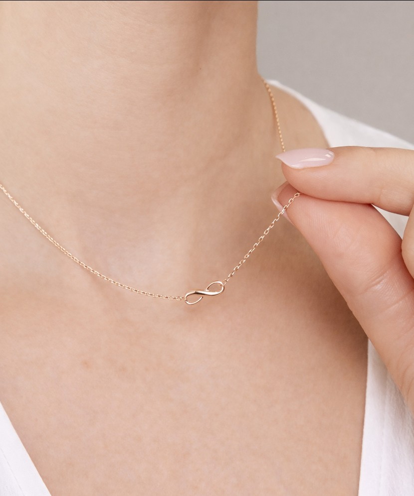 Auksinė grandinėlė su pakabuku "Begalybė"