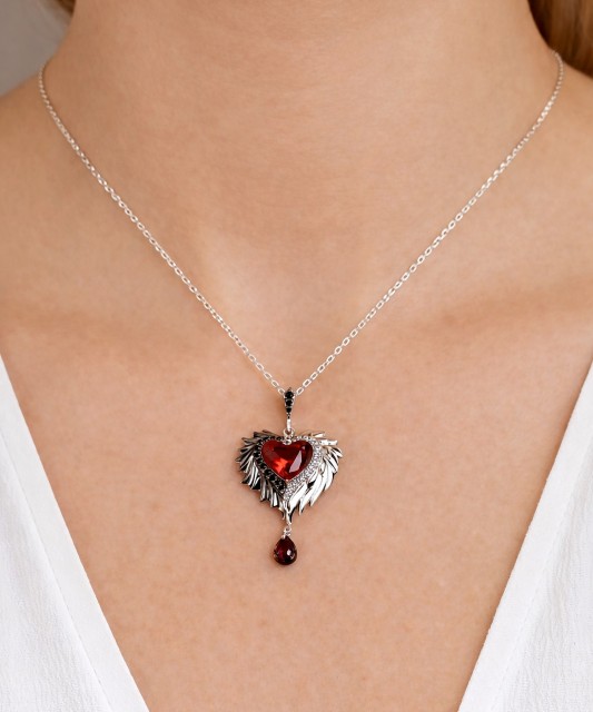 Sidabrinis pakabukas su špineliais ir cirkoniais