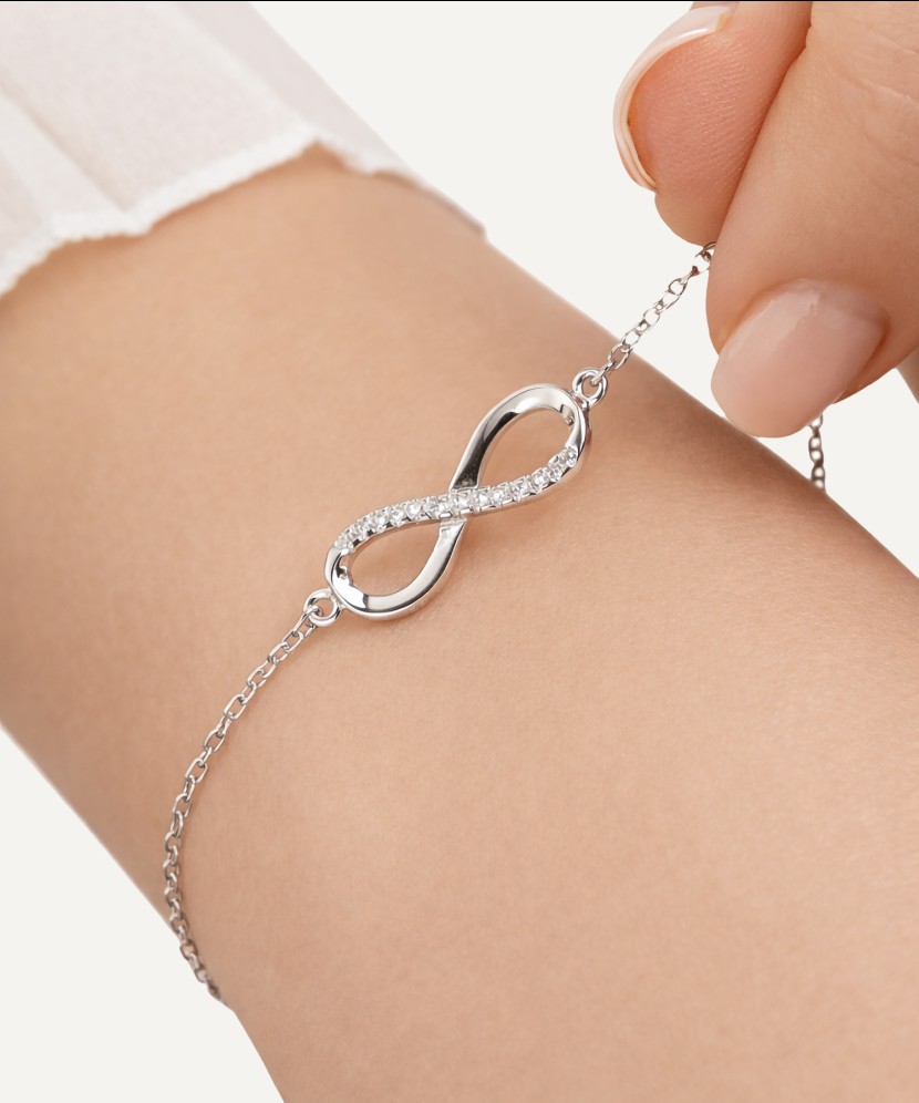 Sidabrinė apyrankė su cirkoniais "Begalybė"