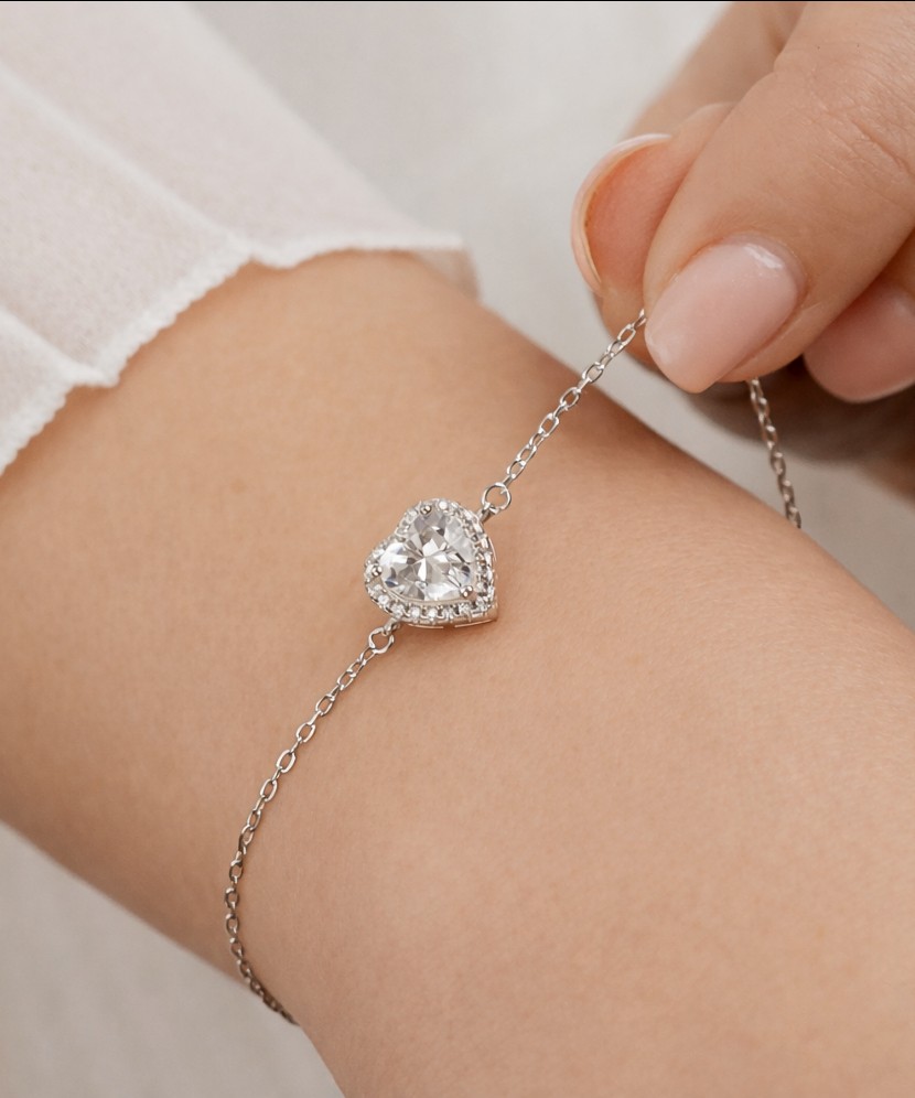 Sidabrinė apyrankė su cirkoniais "Širdelė"