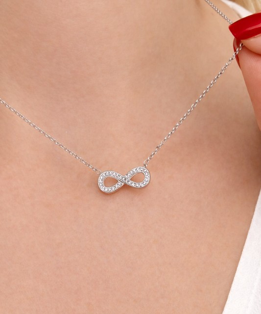 Sidabrinė grandinėlė su cirkonio pakabuku "Begalybė"