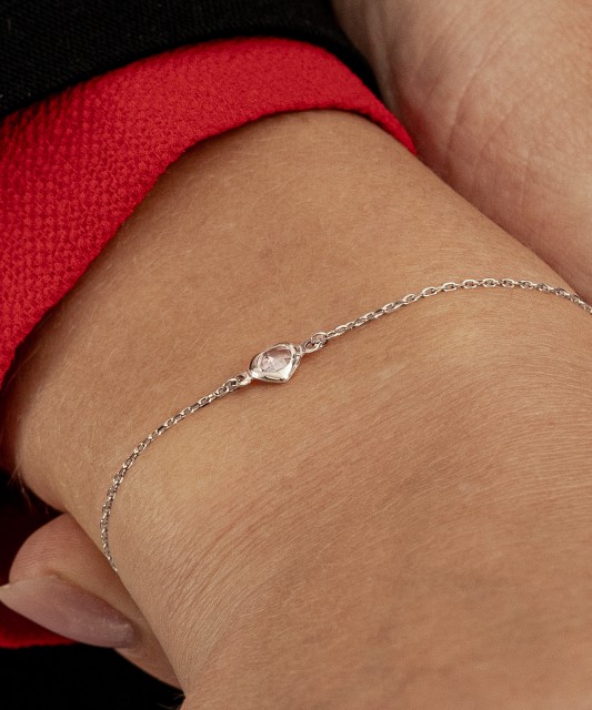 Balto aukso apyrankė su kvarcu "Širdelė"