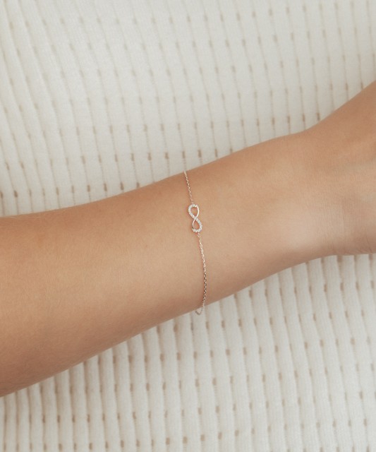 Balto aukso apyrankė "Begalybė"