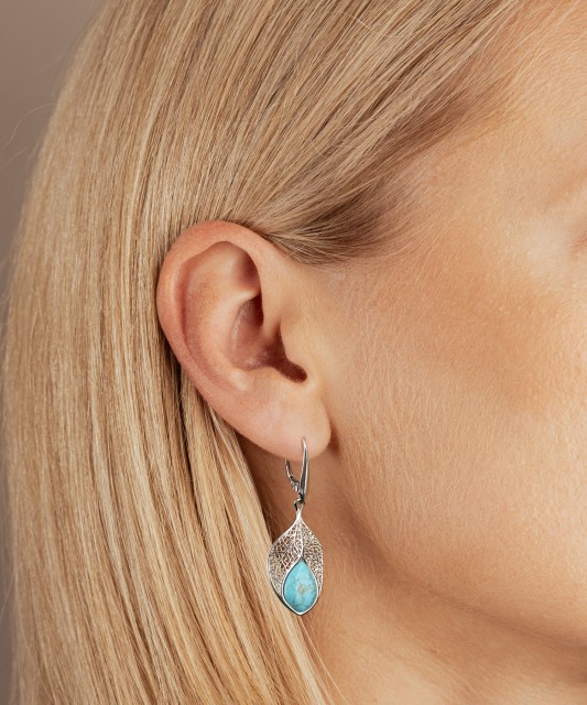 Sidabriniai auskarai su turkiu