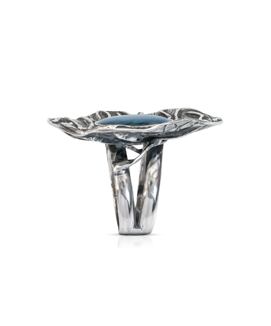 Sidabrinis žiedas su perlamutru