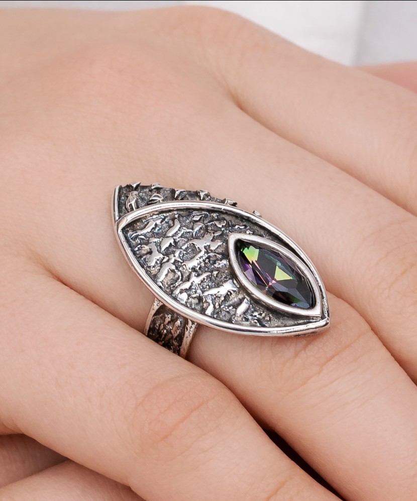 Sidabrinis žiedas su topazu