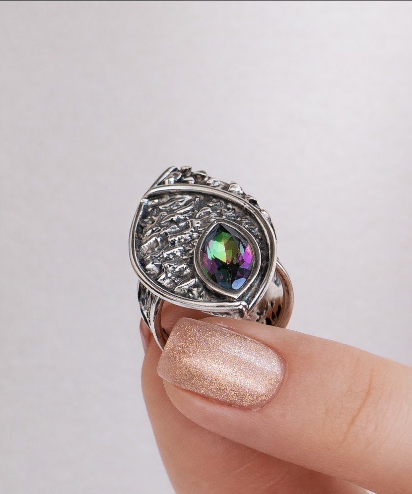 Sidabrinis žiedas su topazu