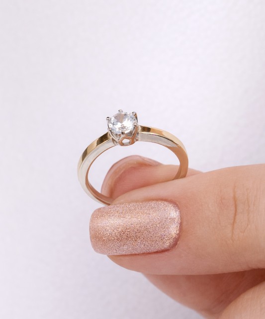 Sidabrinis žiedas dengtas auksu su cirkoniais