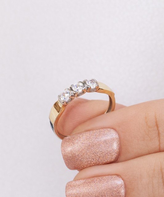 Sidabrinis žiedas dengtas auksu su cirkoniais