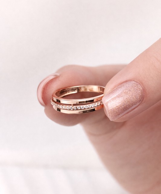 Auksinis žiedas su cirkoniais