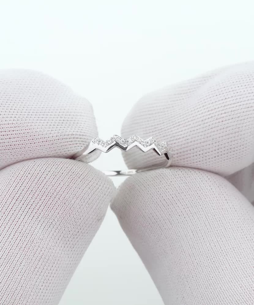 Balto aukso žiedas su deimantais - Auksiniai Žiedai su brangakmeniais - Goldinga