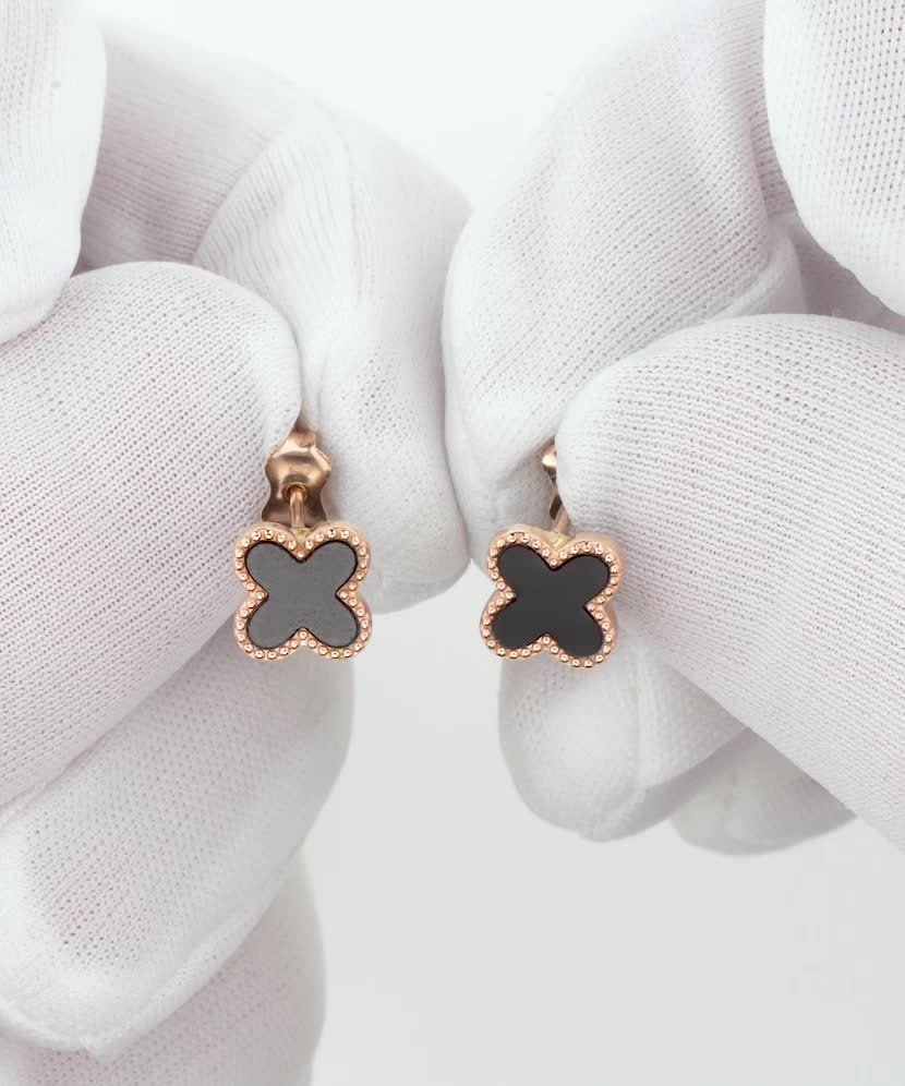 Auksiniai auskarai su oniksu - Auksiniai auskarai - Goldinga