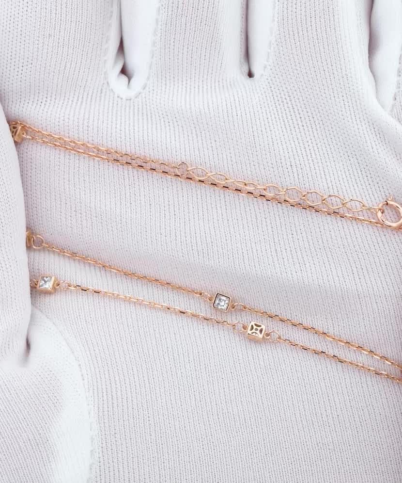 Auksinė grandinėlė su cirkonio pakabukais