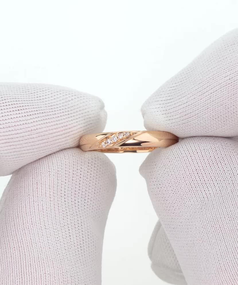 Auksinis žiedas su cirkoniais