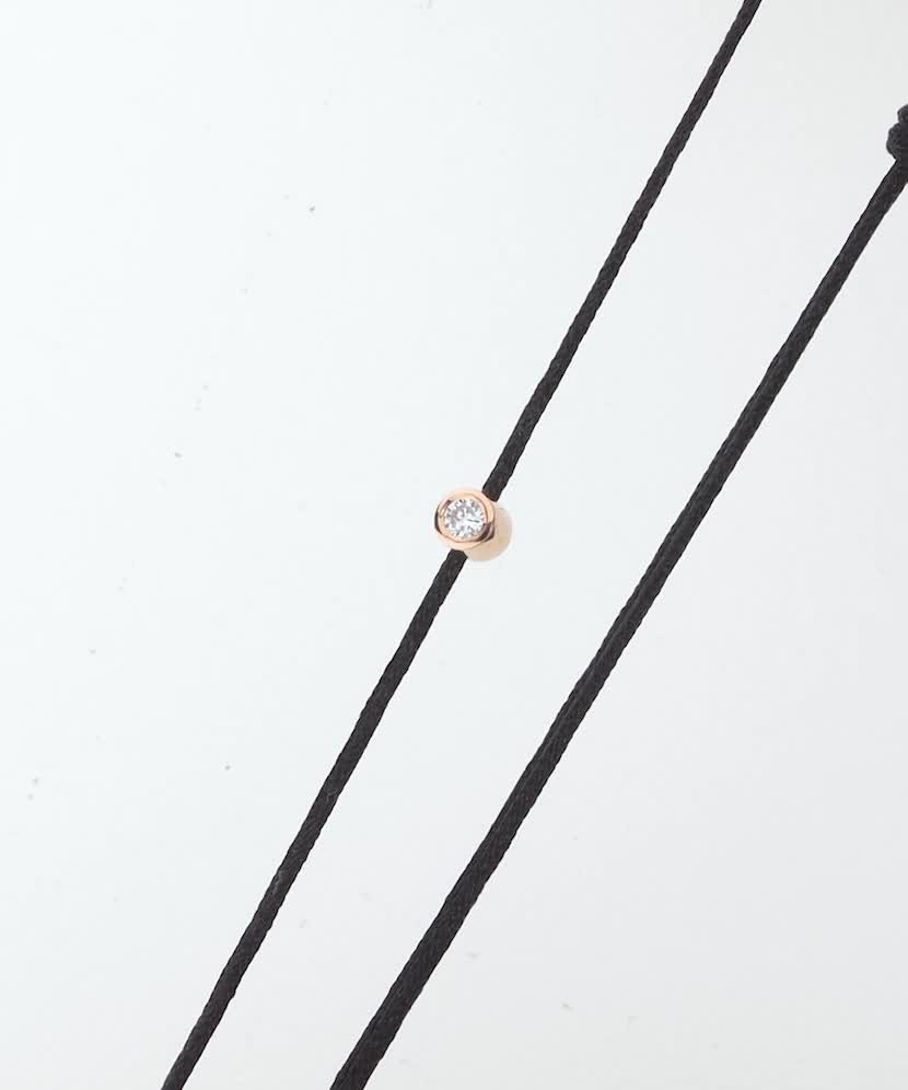 Juodo siūlo apyrankė su deimantu ir auksu 0.025ct