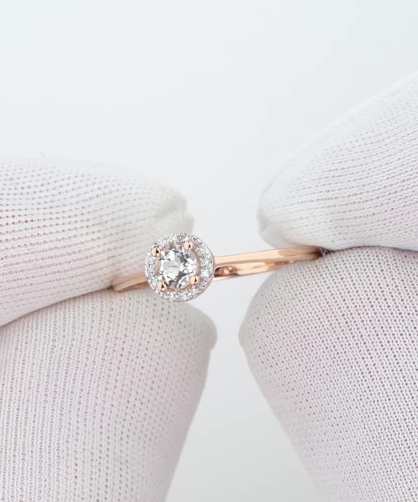 Auksinis žiedas su deimantais ir skaidriu topazu - Auksiniai žiedai - Goldinga