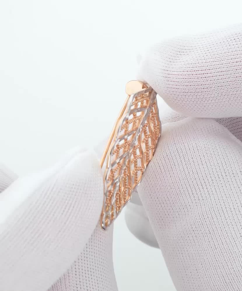 Auksinė sagė "Lapas"