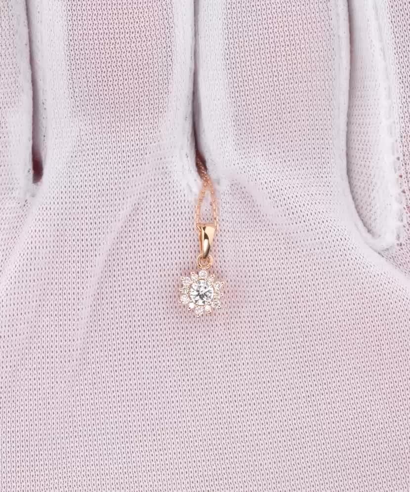 Auksinė Grandinėlė Su Deimantiniu Pakabuku