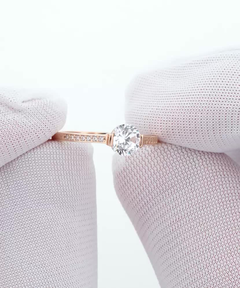 Auksinis žiedas su cirkoniais