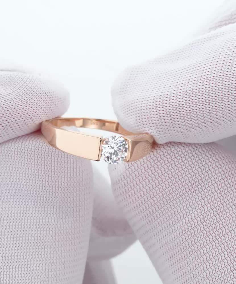 Auksinis žiedas su cirkoniu