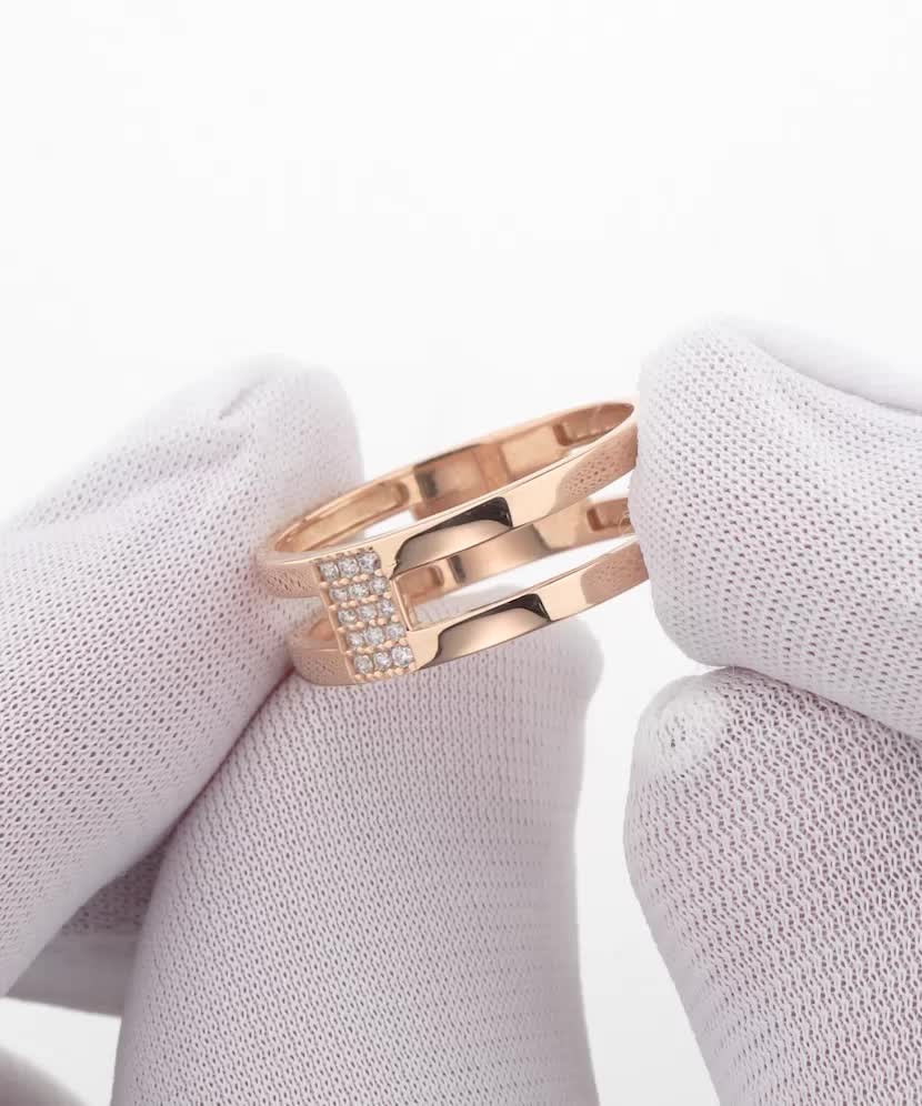 Auksinis žiedas su cirkoniais