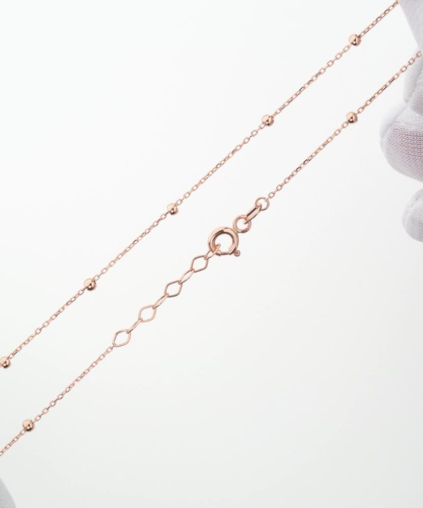 Auksinė Grandinėlė Ant Kojos