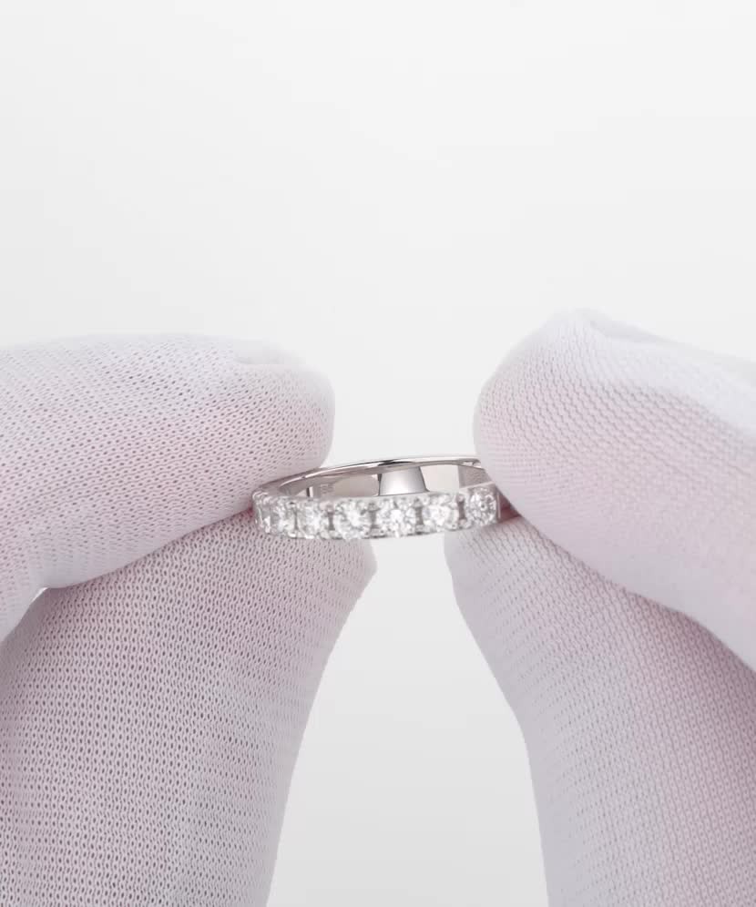 Balto aukso žiedas su deimantais (0.78ct)