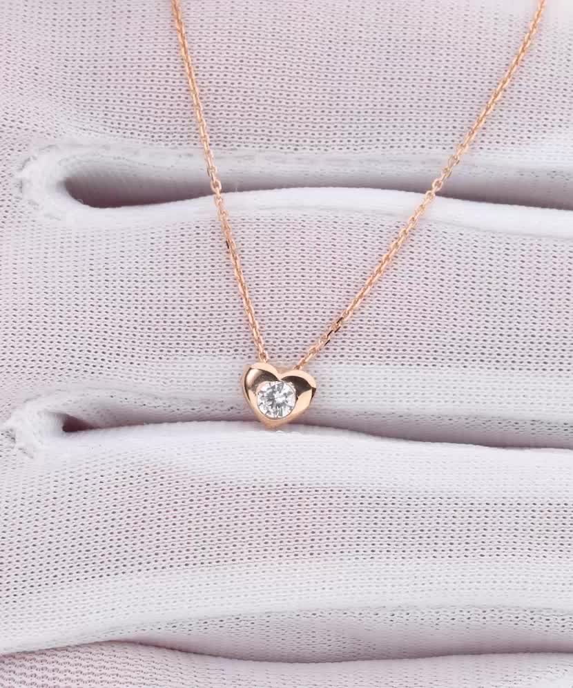 Auksinė grandinėlė su cirkonio pakabuku "Širdelė"