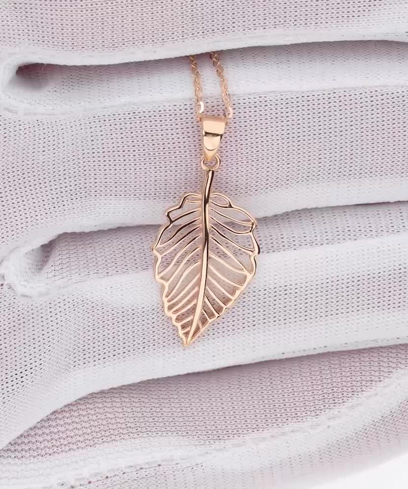 Auksinis pakabukas "Lapas"