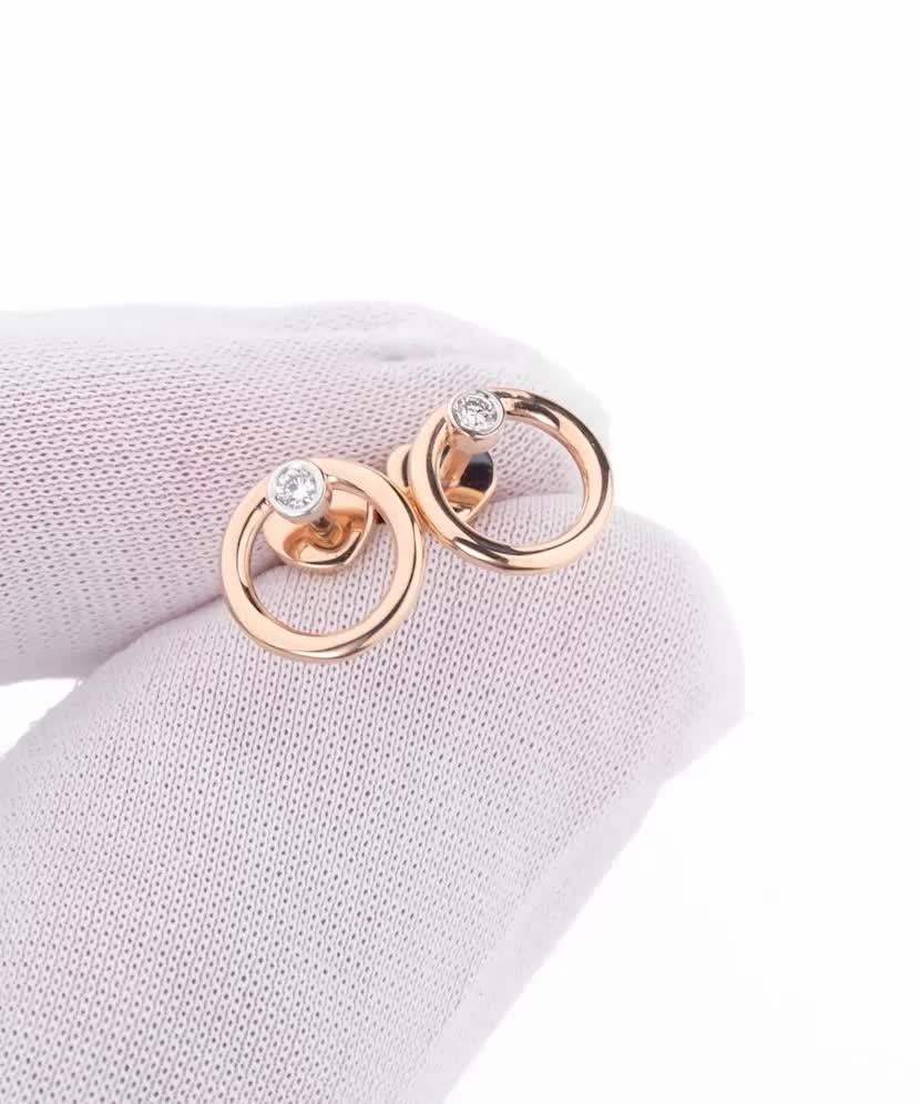 Auksiniai auskarai su briliantais