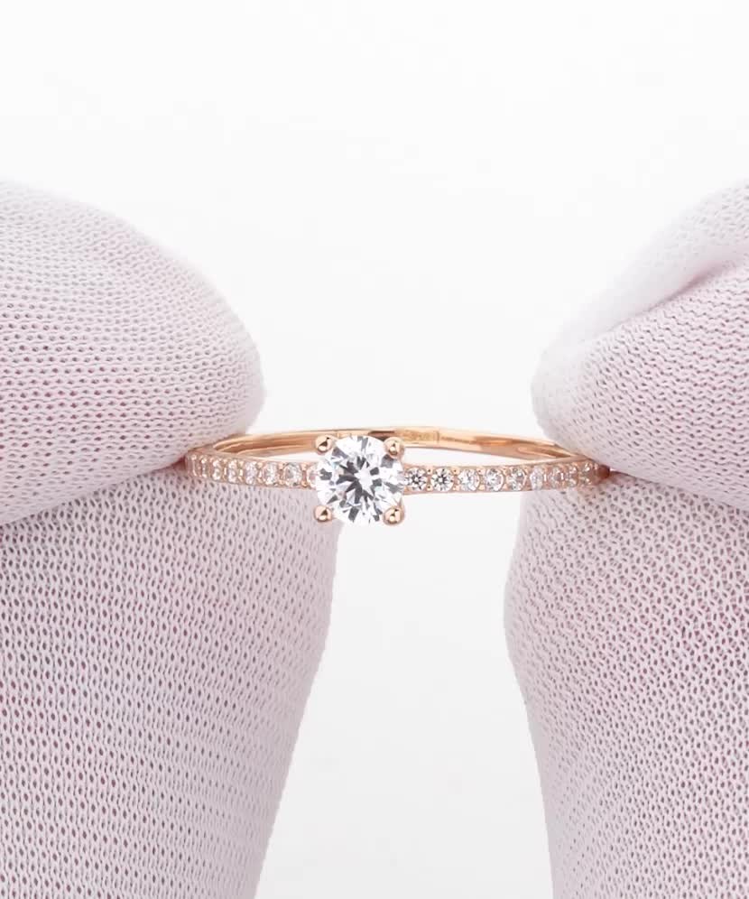 Auksinis žiedas su cirkoniais