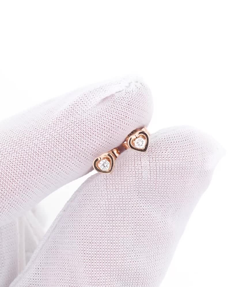 Auksiniai auskarai su deimantais