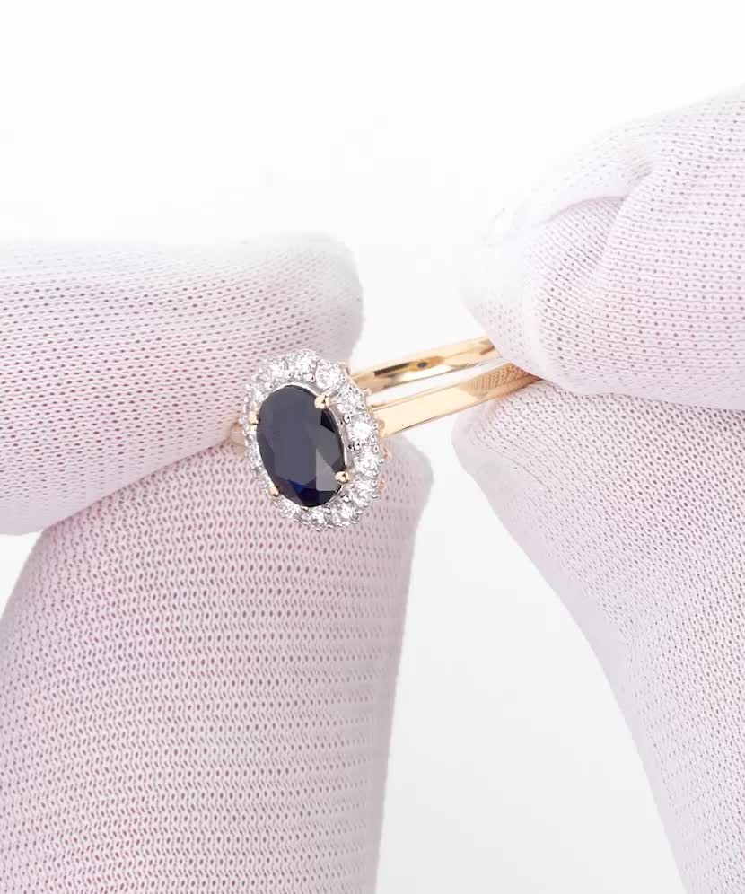 Geltono aukso žiedas su safyrais ir deimantais