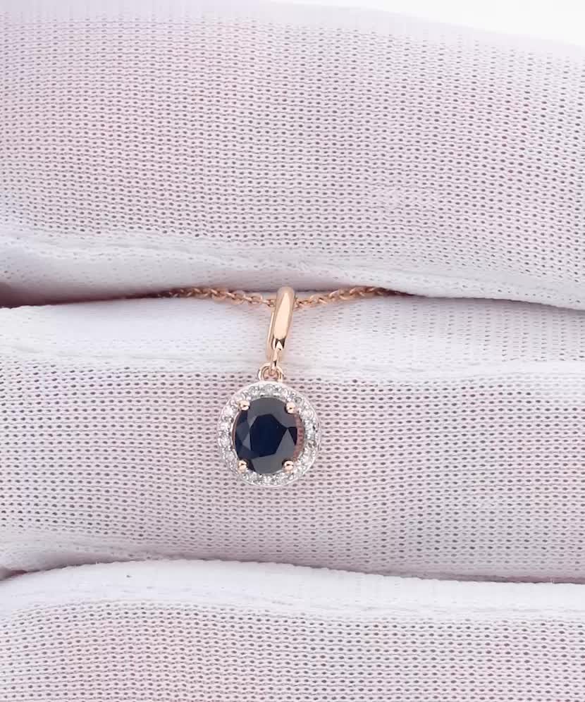 Auksinis pakabukas su safyru ir deimantais